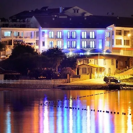 Sapphire 4* ダッチャ