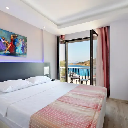 ホテル Sapphire ダッチャ