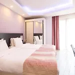 达特恰蓝宝石酒店 4*
