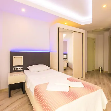 Hotel Sapphire 2*