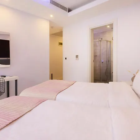 Sapphire Hotel