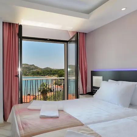 Otel Sapphire 4*