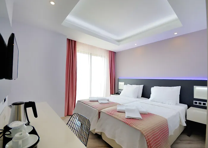 Отель Sapphire 4*